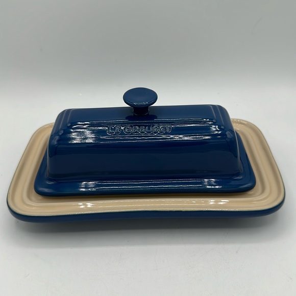 Le Creuset Dining Le Creuset Covered Blue And Cream Butter Dish
